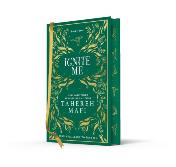 Shatter Me Collector's Edition 3 Books Collection Set By Tahereh Mafi (Shatter Me, Unravel Me and Ignite Me) - Image 3